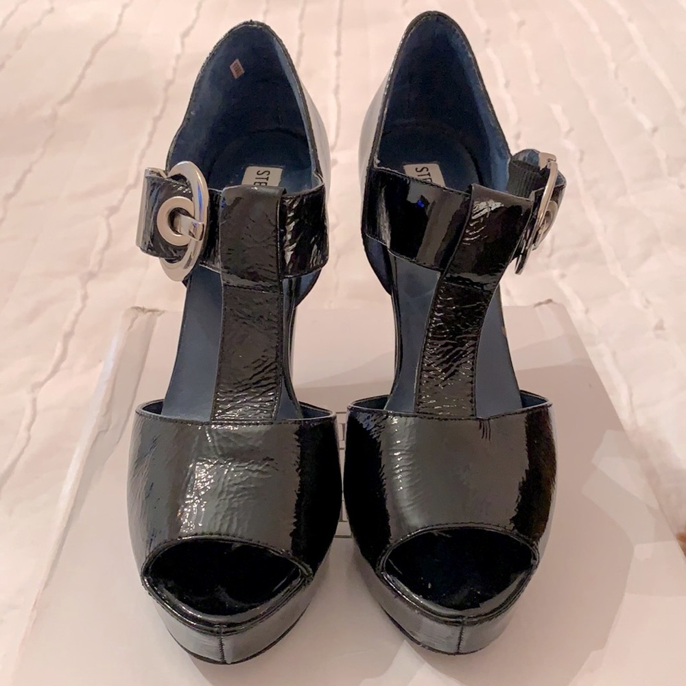 Ragerr Black Patent Heels